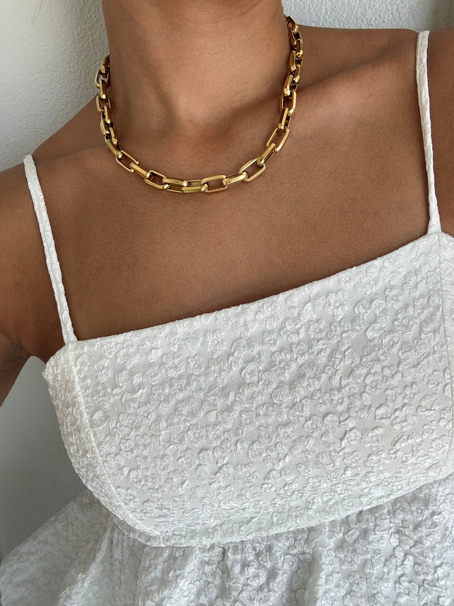 ALEXA NECKLACE